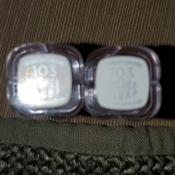 New Loreal lipstick - Picture 1 of 2